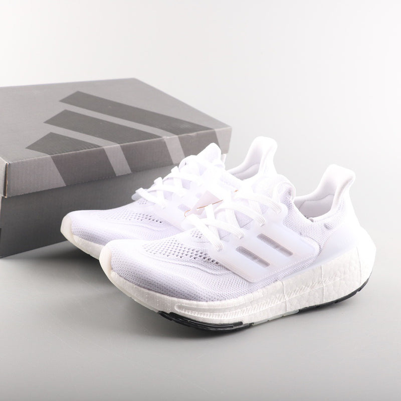 ADIDAS ULTRABOOST LIGHT 23