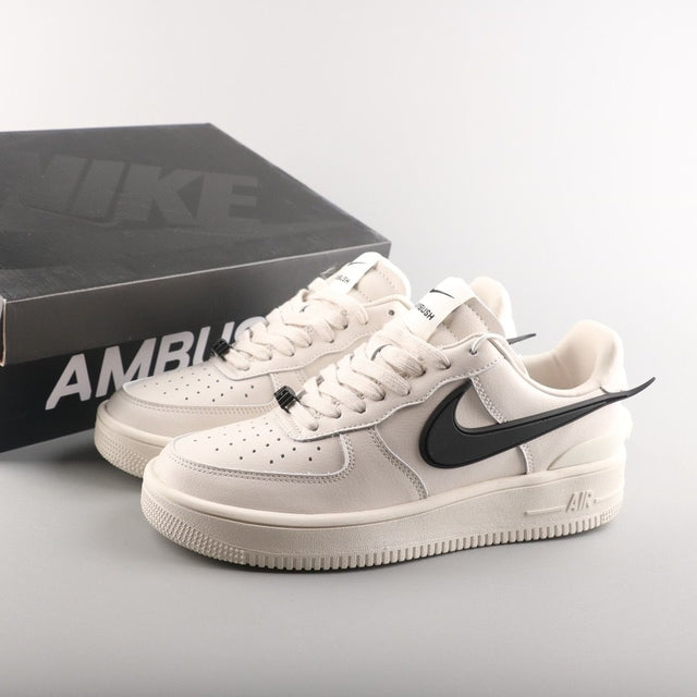 NIKE AIR FORCE 1 LOW x AMBUSH WHITE