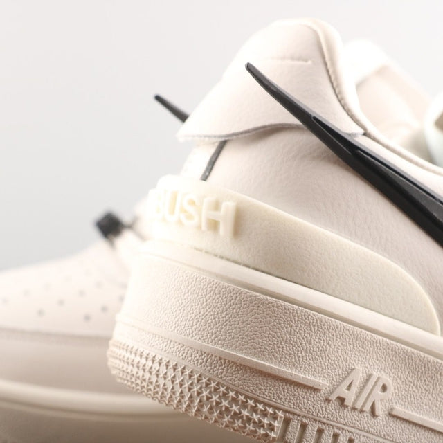 NIKE AIR FORCE 1 LOW x AMBUSH WHITE