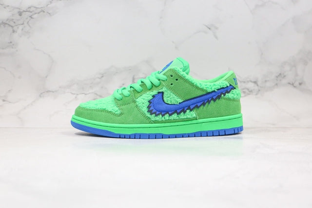 NIKE SB DUNK LOW GRATEFUL DEAD BEARS GREEN