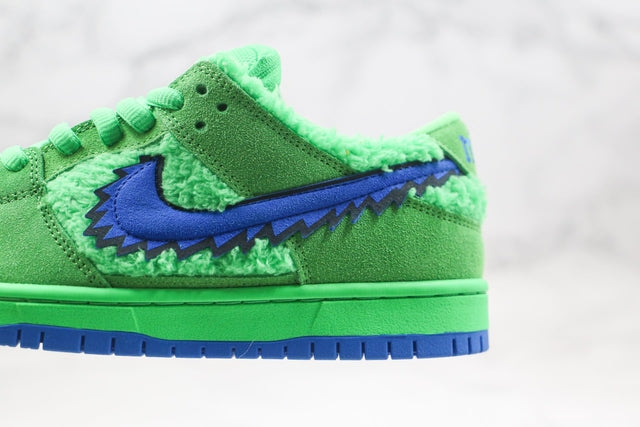 NIKE SB DUNK LOW GRATEFUL DEAD BEARS GREEN