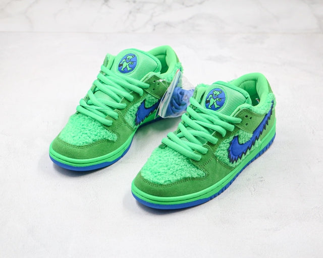 NIKE SB DUNK LOW GRATEFUL DEAD BEARS GREEN