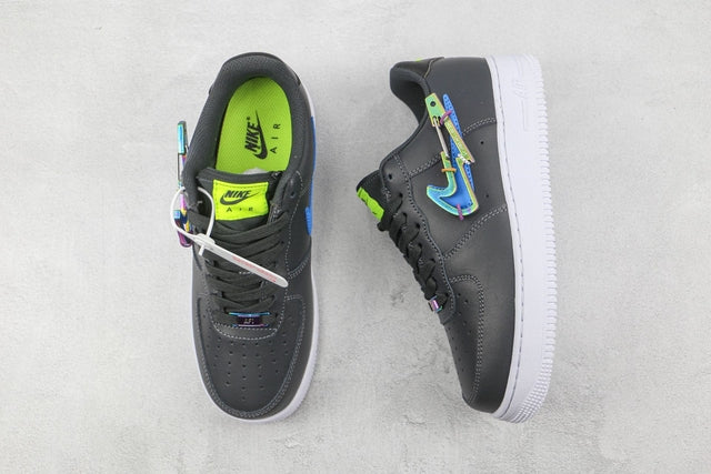 NIKE AIR FORCE 1 LOW CARABINER SWOOSH BLACK