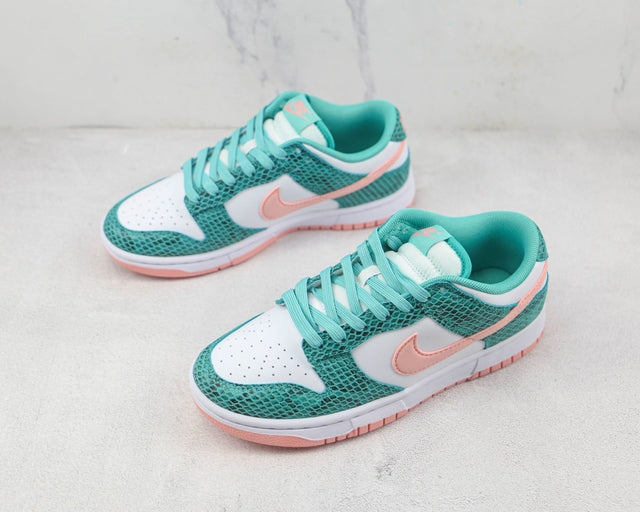 NIKE DUNK LOW SNAKESKIN