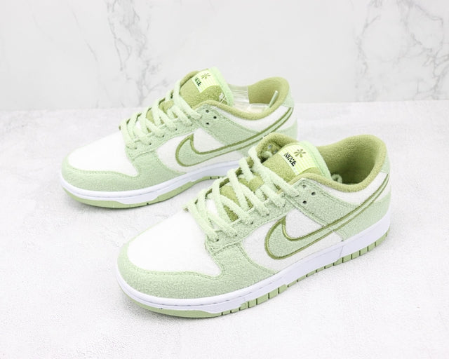 NIKE DUNK LOW FLEECE GREEN