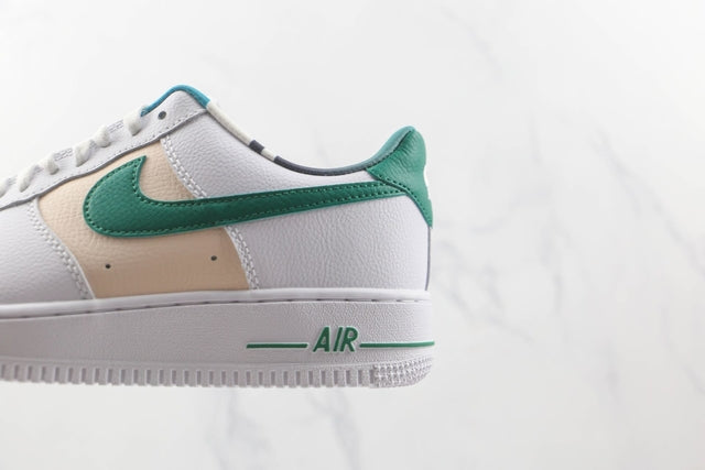 NIKE AIR FORCE 1 "07 LV8 EMB