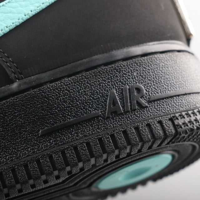 TIFFANY & Co. x NIKE AIR FORCE 1 LOW