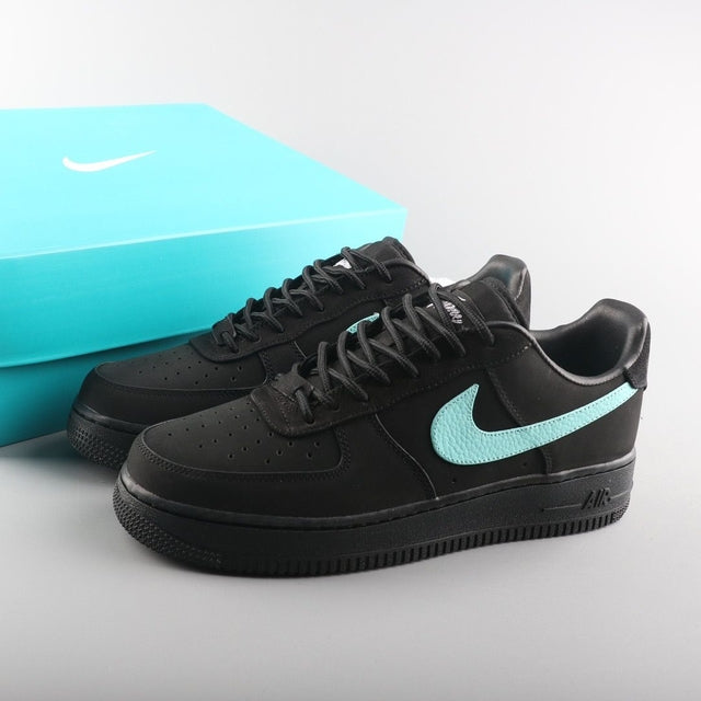 TIFFANY & Co. x NIKE AIR FORCE 1 LOW